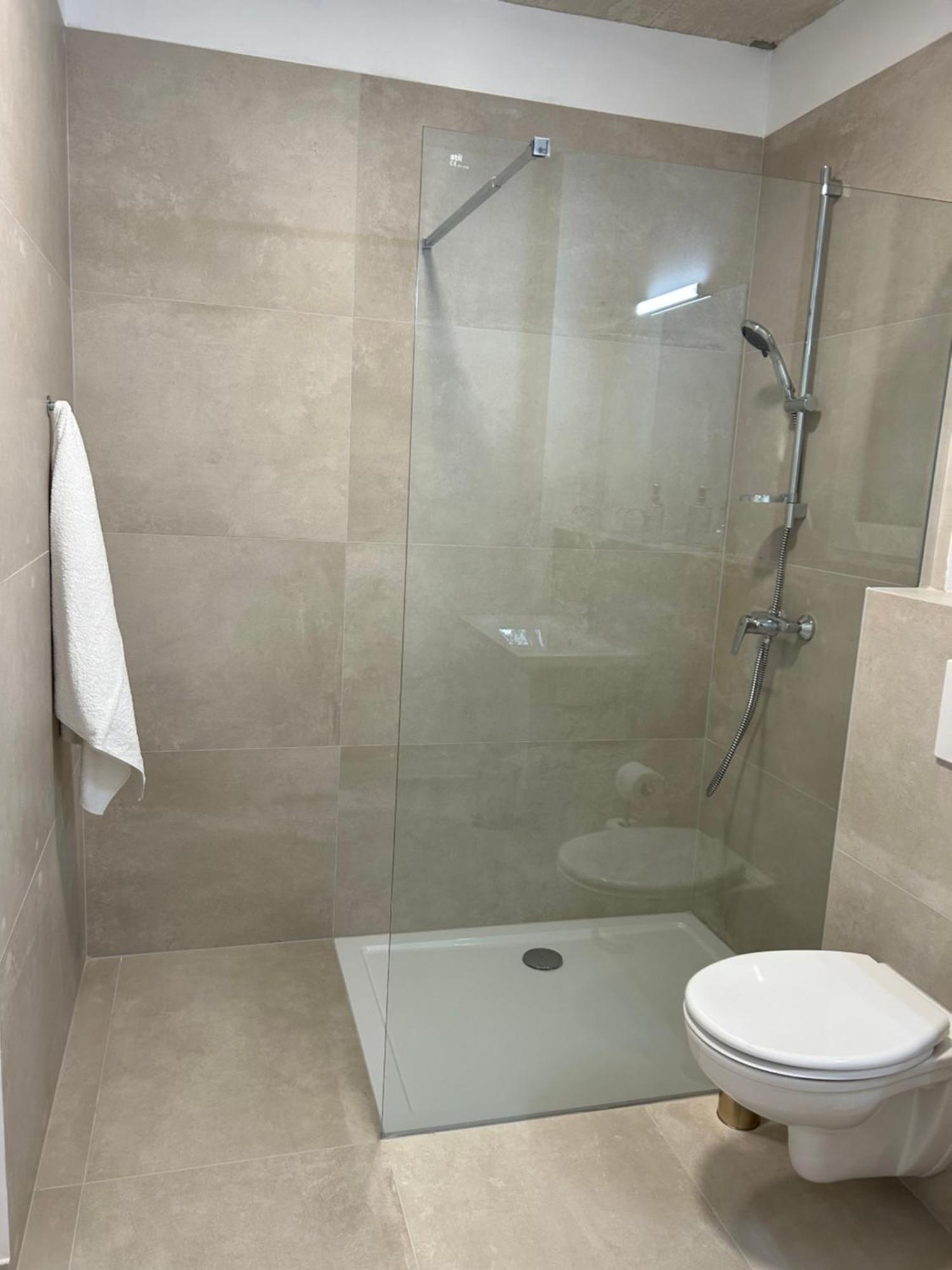 Twenty-Punat Apartments Ngoại thất bức ảnh
